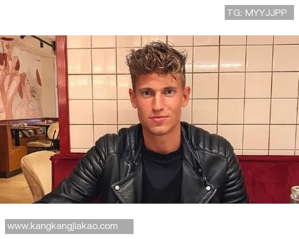 大腿最粗的足球明星揭秘他的训练秘笈与饮食习惯